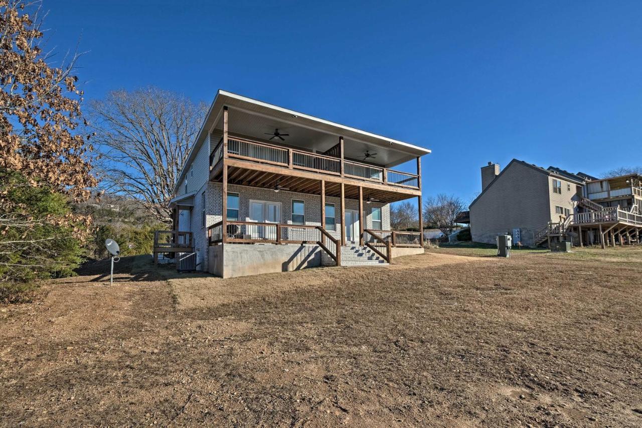 Holiday Island Beaver Lake Escape With Views! Eureka Springs Exterior photo